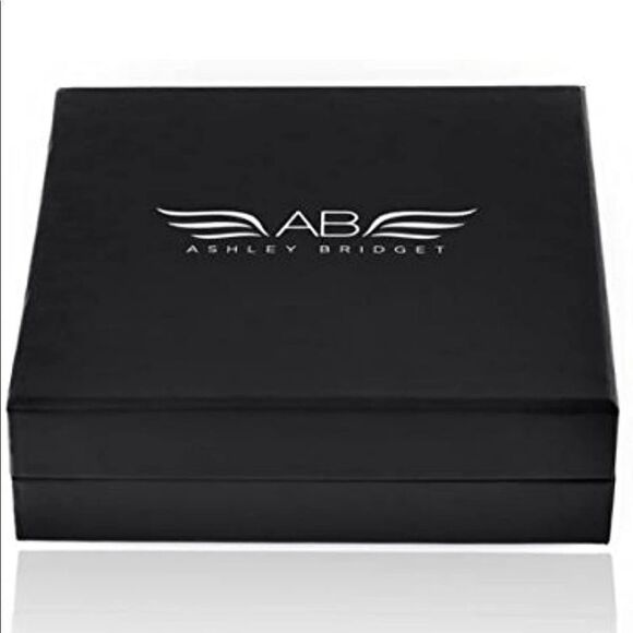 Ashley Bridget Skinny Cuff Elastic Holder Bracelet - Picture 5 of 5